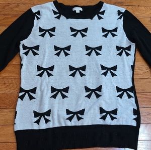 Bow sweater